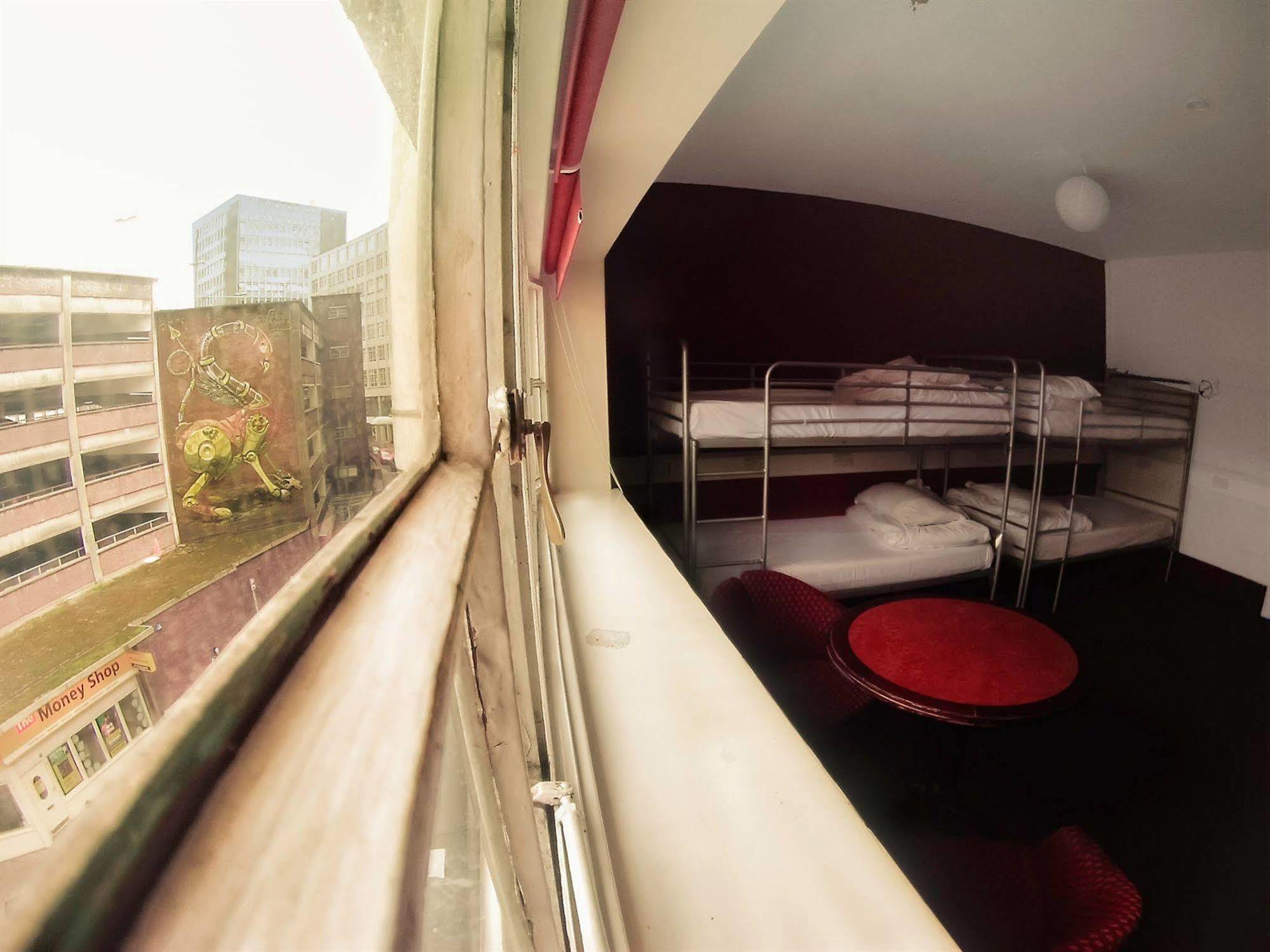 Rock N Bowl Hostel Bristol Exterior photo